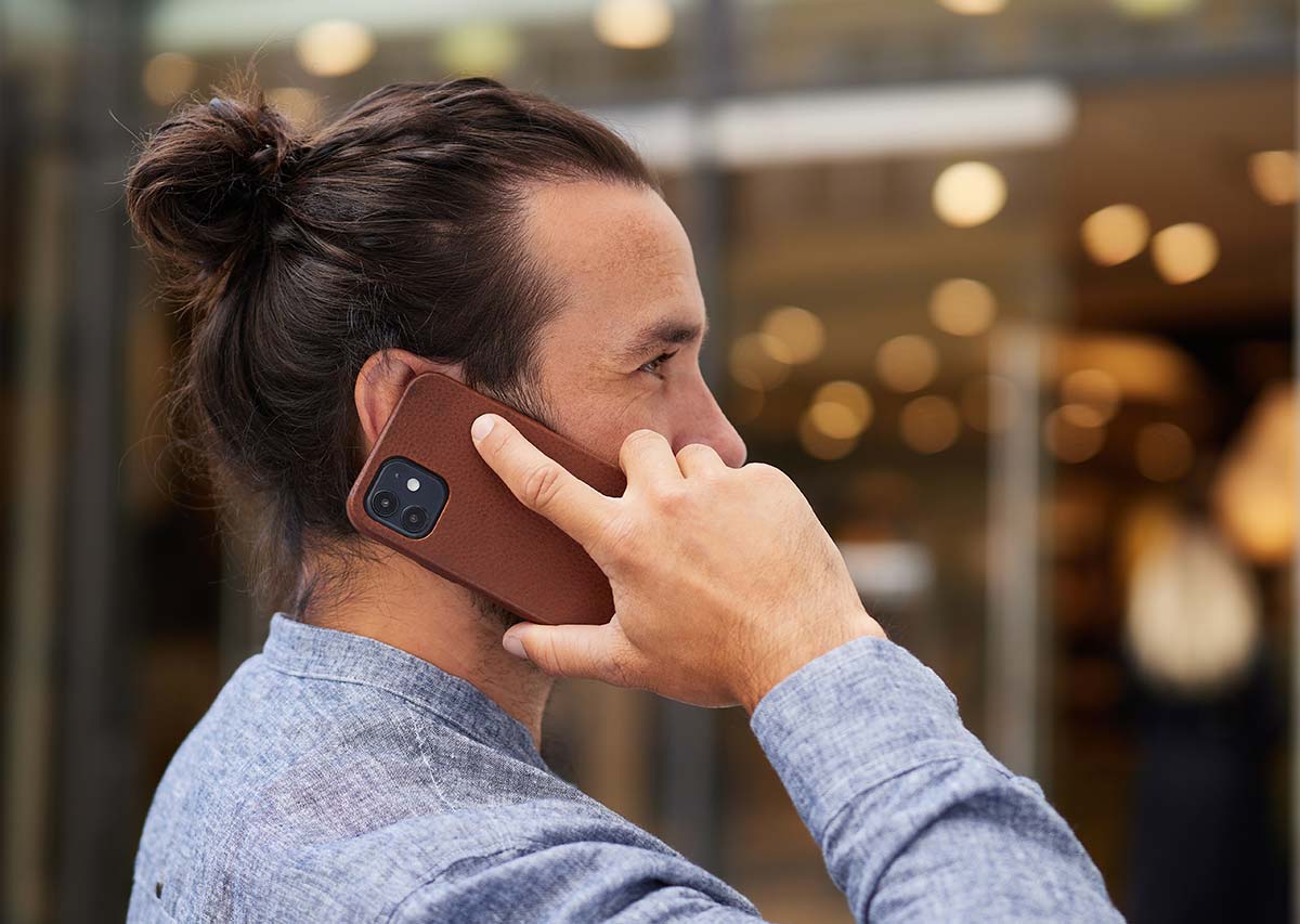 iPhone 15 Pro Max Hülle Leder