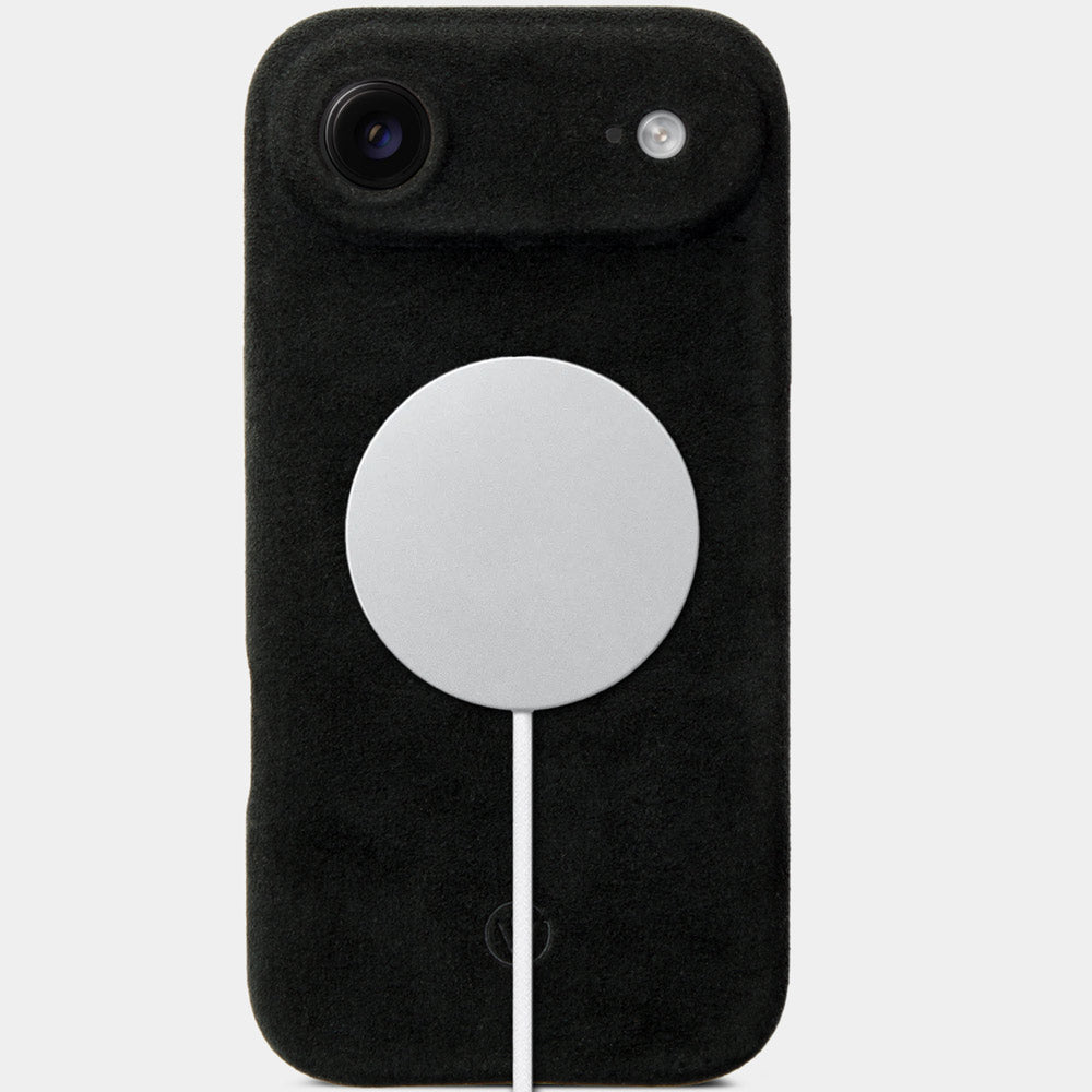 iphone-17-air-alcantara-huelle-schwarz-vorderseite-magsafe-good-wilhelm