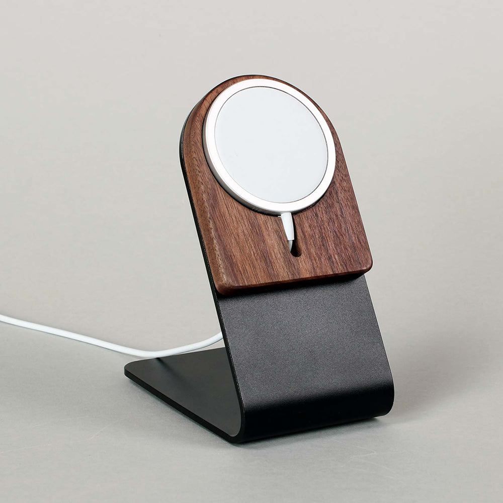 iPhone Halter mit Magsafe aus Holz von GoodWilhelm