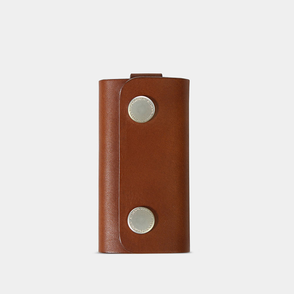 Schlüsselmäppchen HANS aus Leder von Goodwilhelm in der Farbe cognac