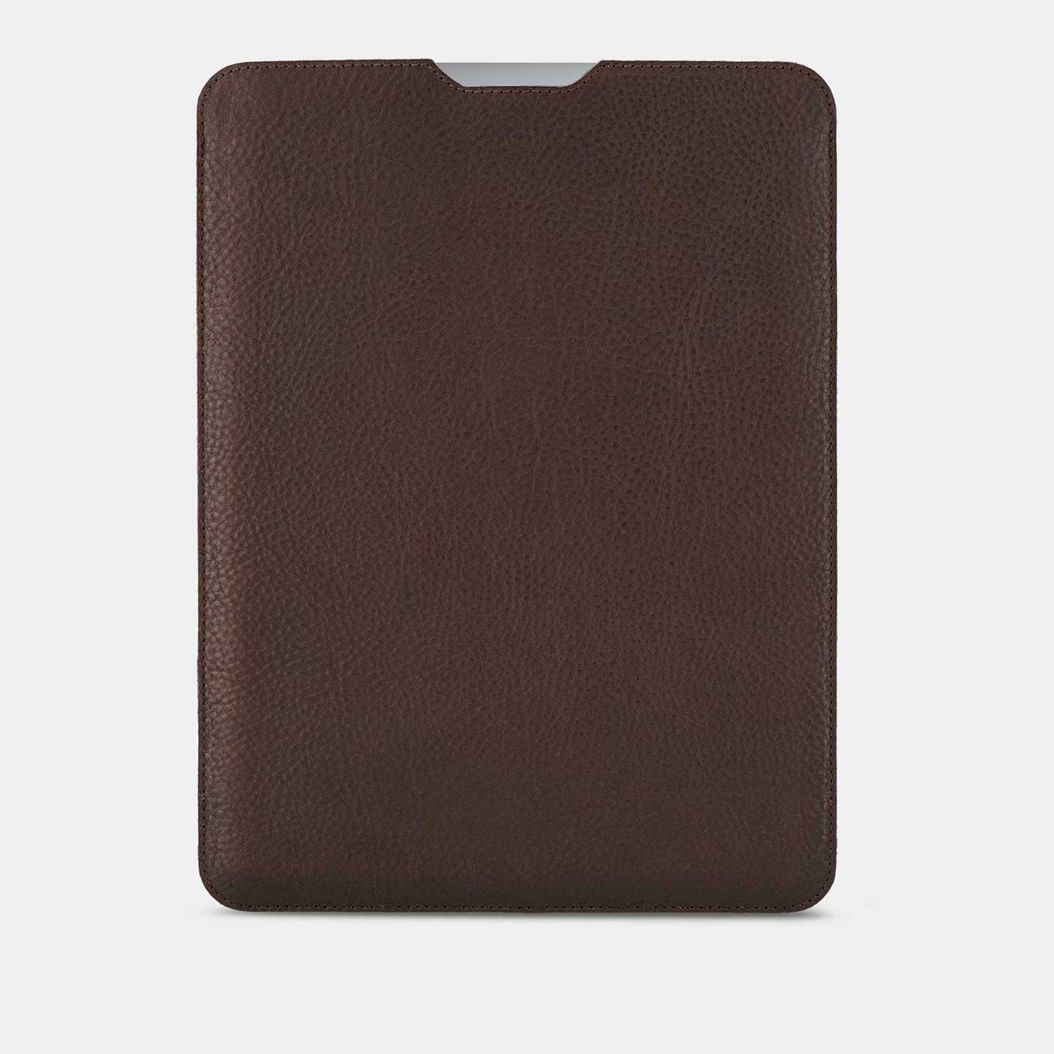 MacBook Sleeve HENRY in der Farbe chocolate von Goodwilhelm