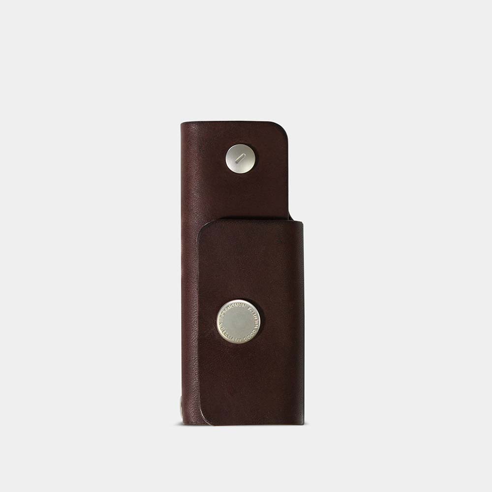 Schlüsseletui EMIL aus Leder von Goodwilhelm in der Farbe chocolate